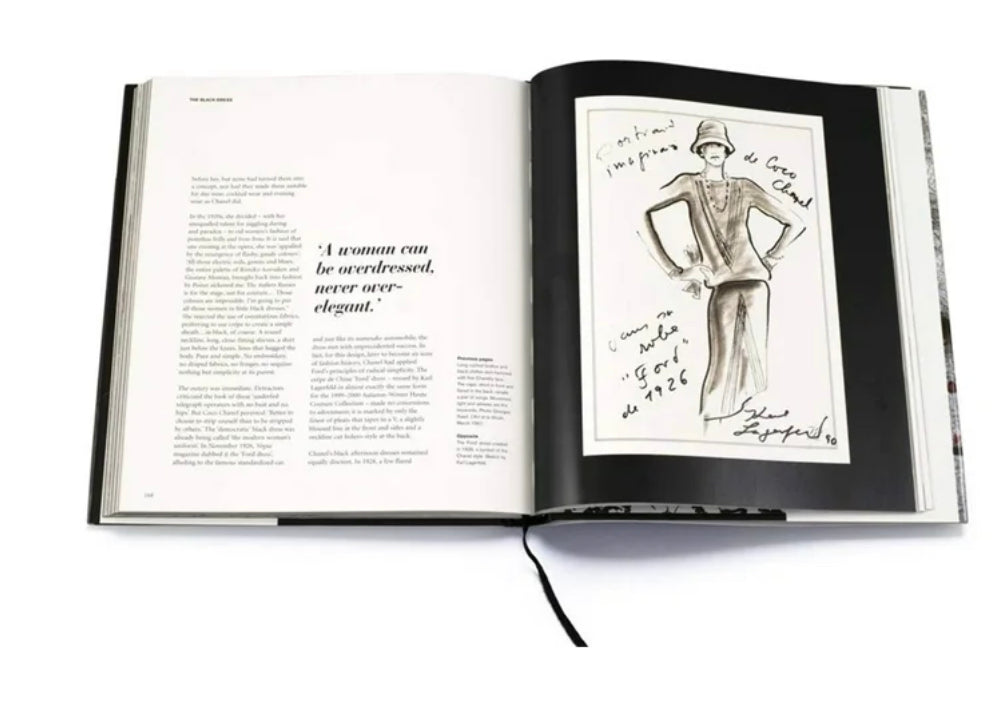 CHANEL Book