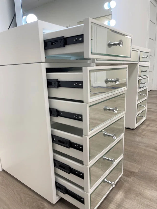 Ideal Vanity SALE UH Moderate