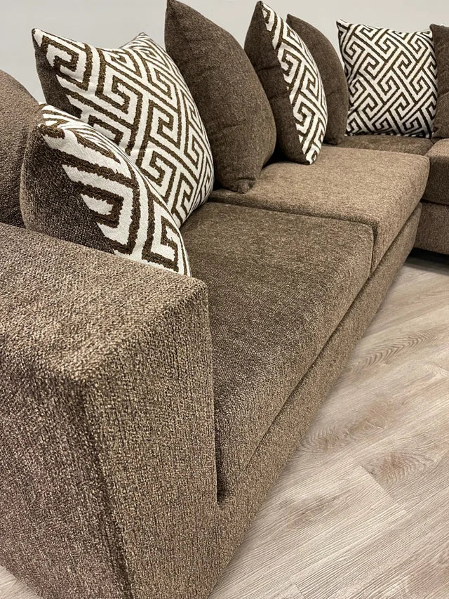 Marley Sectional UH Moderate
