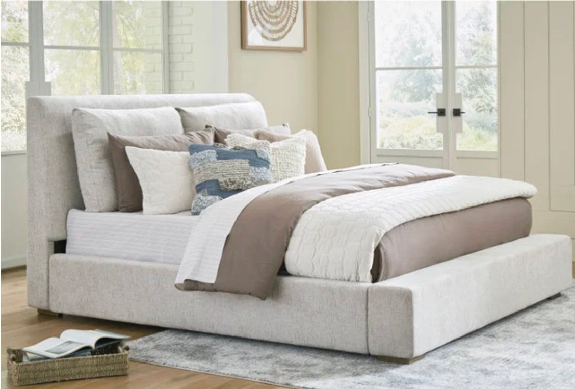 The Beatrice Bed UH moderate SALE