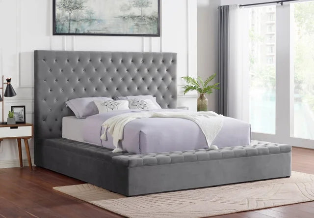 Petra Platform Bed 2 Colors Available UH Moderate Collection SALE